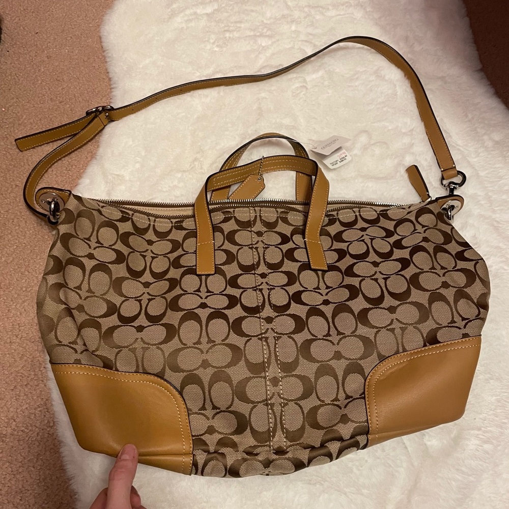 NWT Coach HDLY Tote Bag